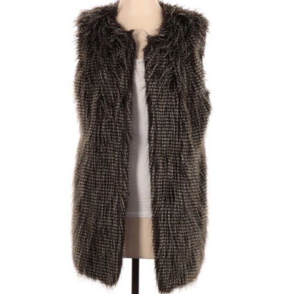Marc New York Jackets & Blazers - NWT Andrew Marc New York Faux Fur Vest - Grey & Brown
